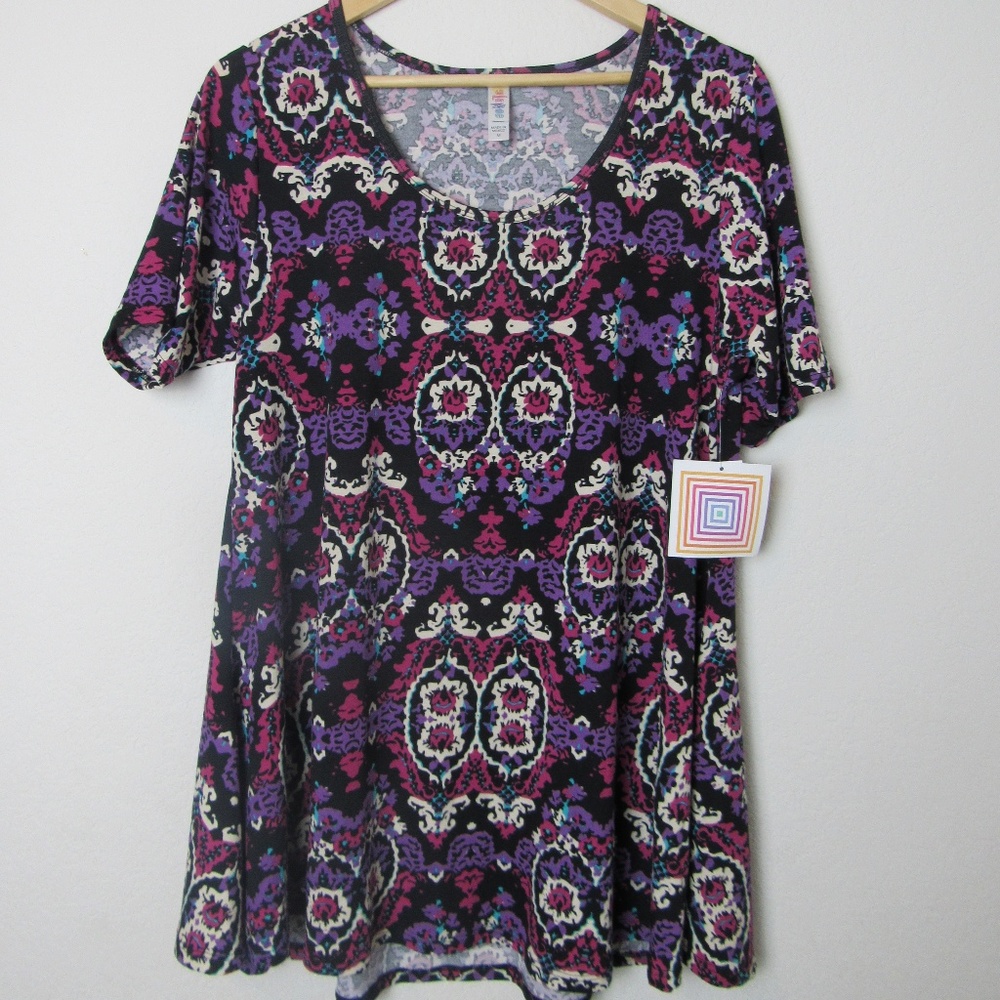NWT Lularoe Perfect T tunic, size medium. A